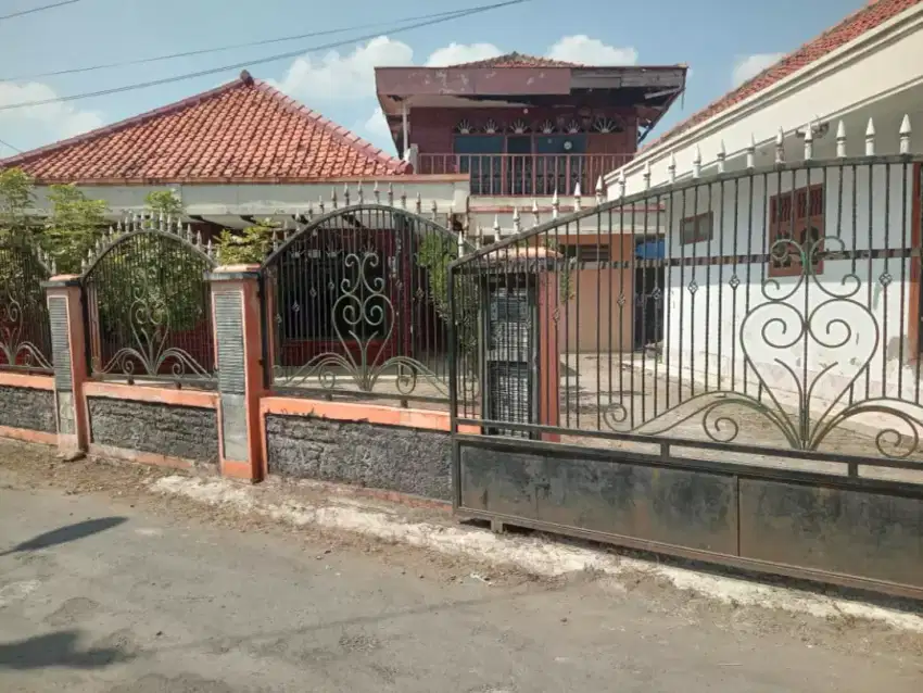 Di jual cepat rumah  ( bisa nego)