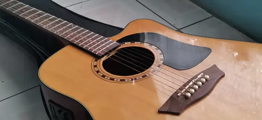 Gitar akustik elektrik Washburn AD5CEA