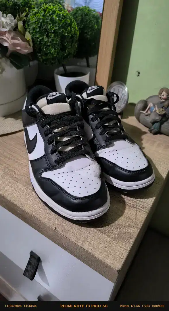 NIKE SB DUNK Low Black-White, Kondisi Terawat