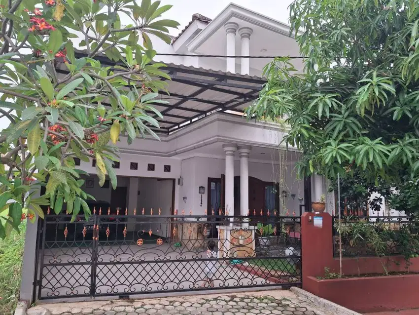 Dijual Rumah Asri 2 Lantai dalam Perumahan Elite Kemang Pratama Bekasi