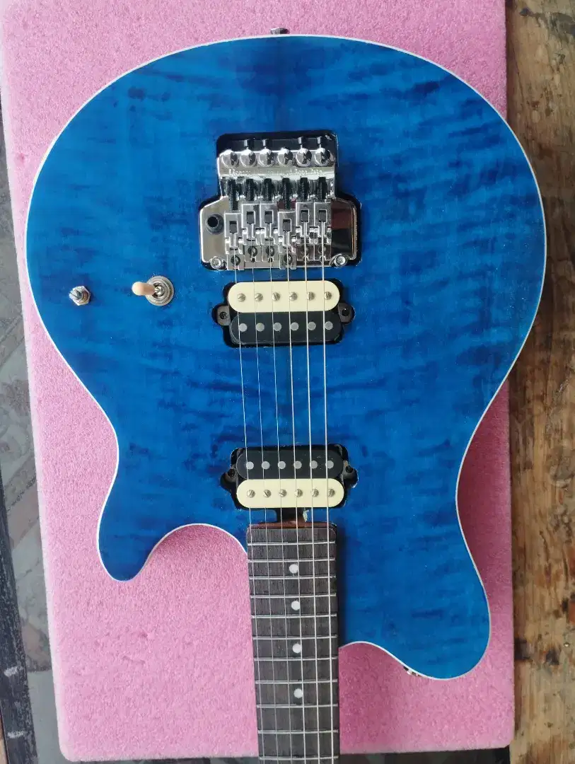 MusicMan axis gitar