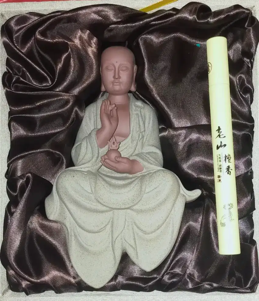 Patung ksitigarbha bodhisattva hand made