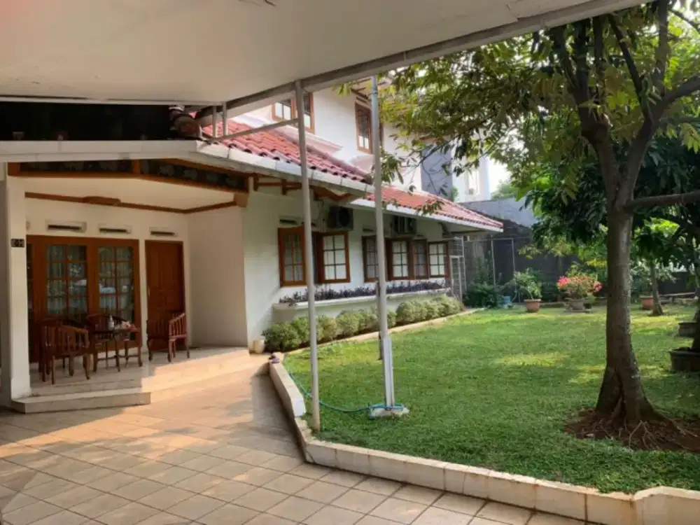 Rumah Mewah Hook di Villa Delima Lebak Bulus Jakarta Selatan