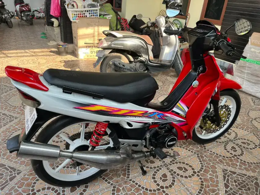 Jual motor YAMAHA F1ZR