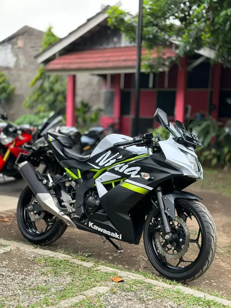 NINJA 250 SL KM 2RB SEPERTI BARU