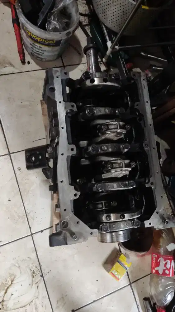 Lowongan kerja helper bengkel mobil