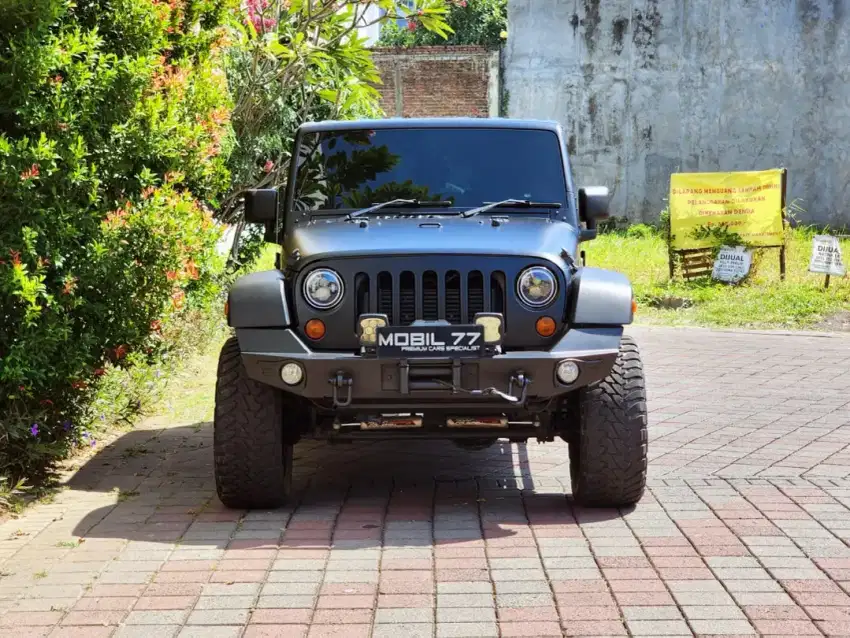 Jeep Wrangler 4x4  th13 odo 35 ribu  barang Simpanan