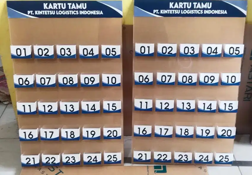 Tempat Kartu Akrilik Untuk Perumahan dan Perusahaan