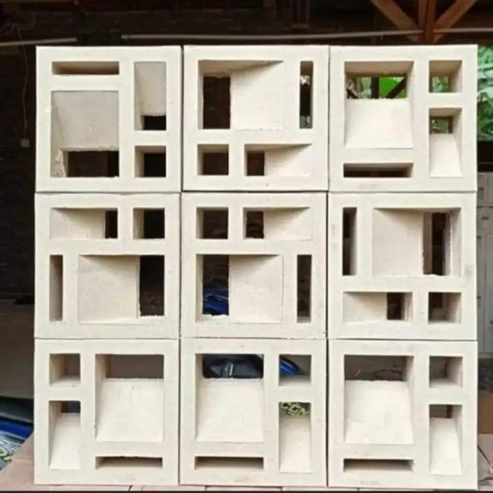 Roster Beton Minimalis