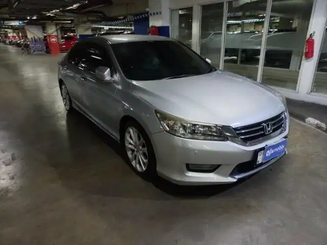 Honda Accord 2.4 VTI-L Bensin-AT 2013 Abu KBK