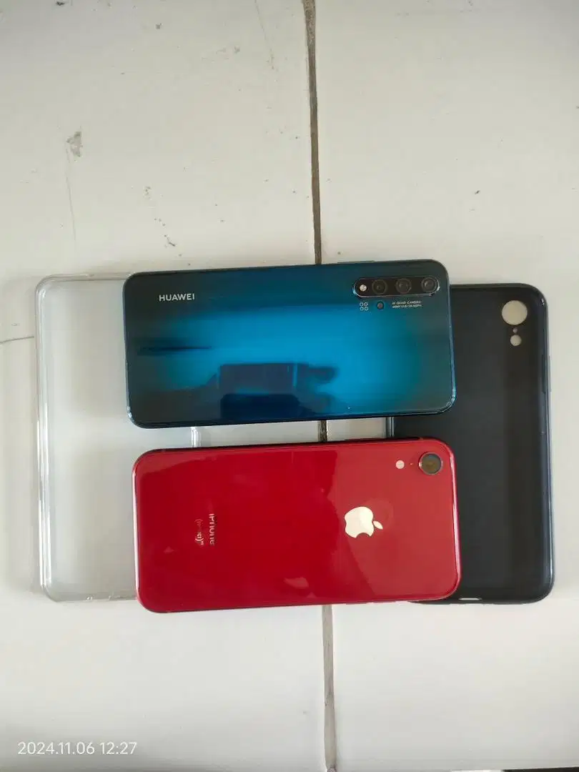 Huawei Nova 5T 8/128 dan Iphone XR 128