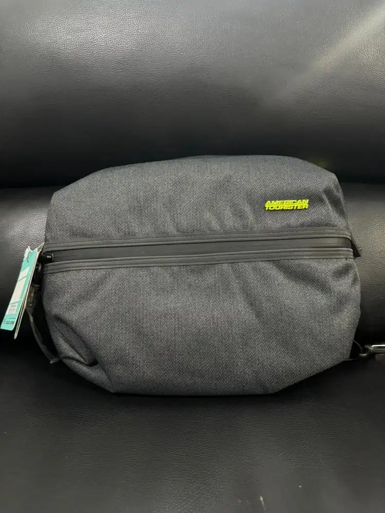 American Tourister Orbit Crossbody Bag AS - Vega Black