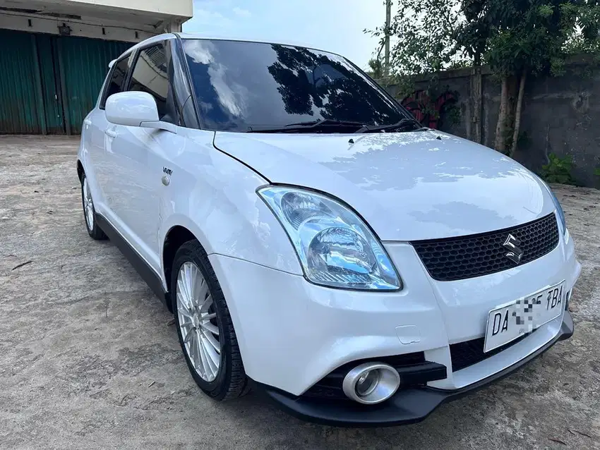 Suzuki Swift 1.5 GT3 AT 2011