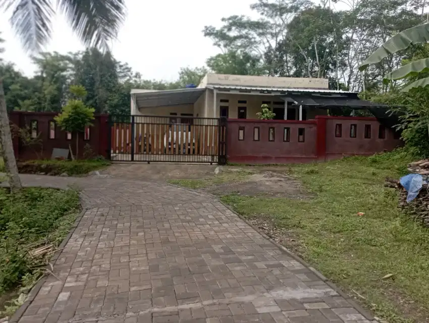 Jual Rumah mewah suasana villa