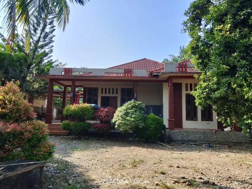 DIJUAL RUMAH BESERTA TANAH