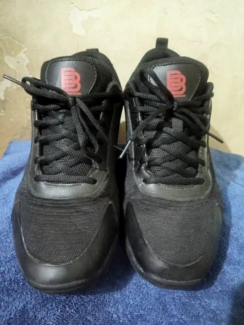 Sepatu Basket BALLERBRO BB2