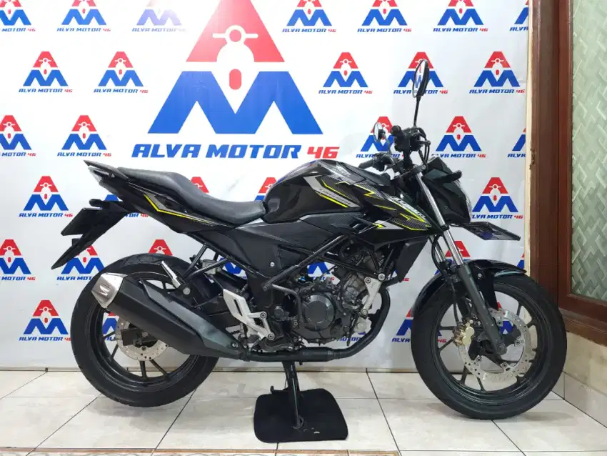 ( KREDIT DP 1 JT ) HONDA CB150R STREETFIRE TH 2018 LOW KM 26K MULUS