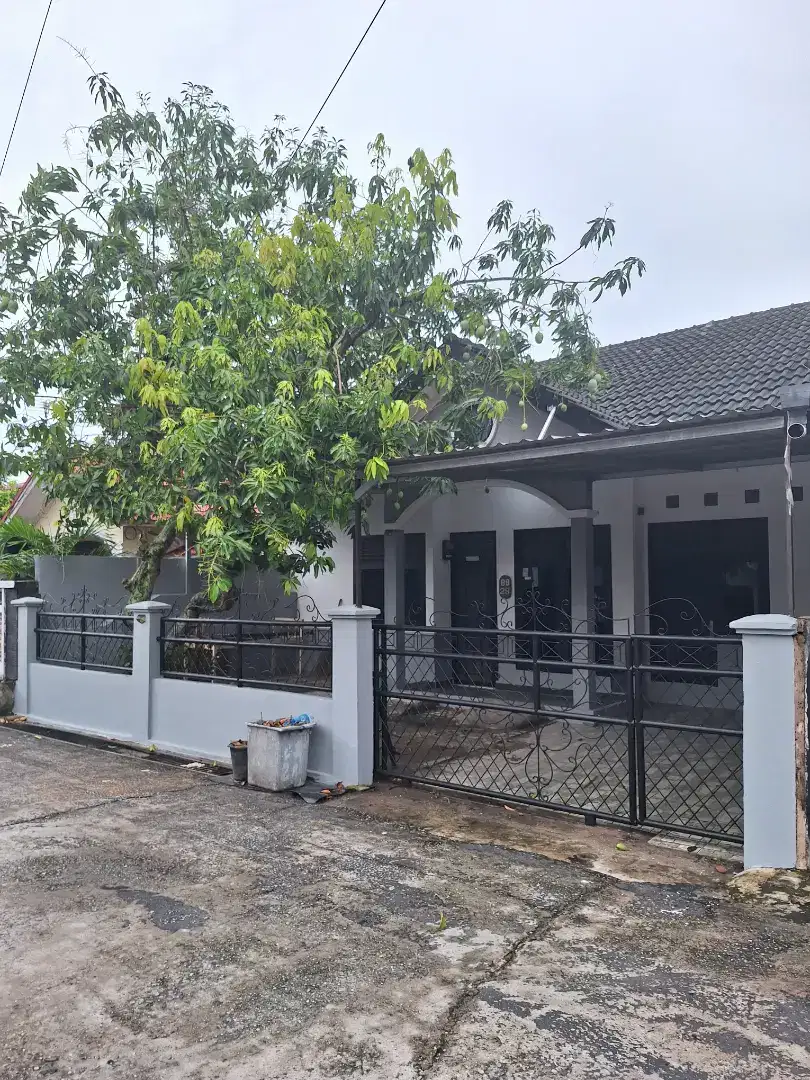 Disewakan / di kontrakkan rumah 3 kamar