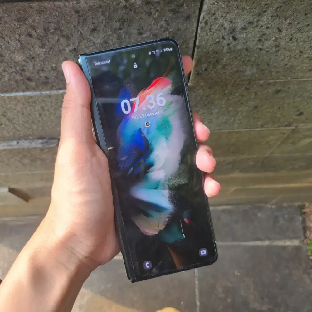 Samsung z fold 3 512