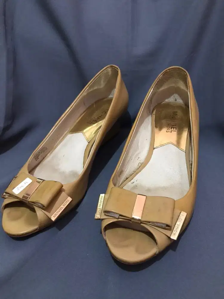 Sepatu Michael Kors