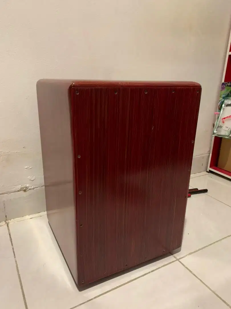 Cajon Pearl Boombox