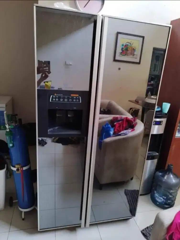 KULKAS Side By Side SBS Kap 650 L Merk Winstone Import BU