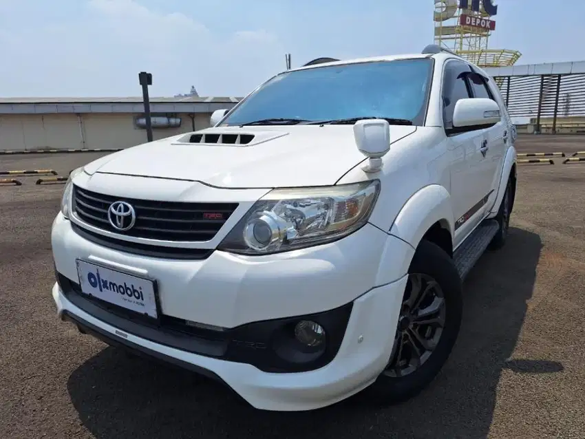 DP Rendah Toyota Fortuner 2.7 G TRD Bensin-AT 2014 SSXSBS CRS