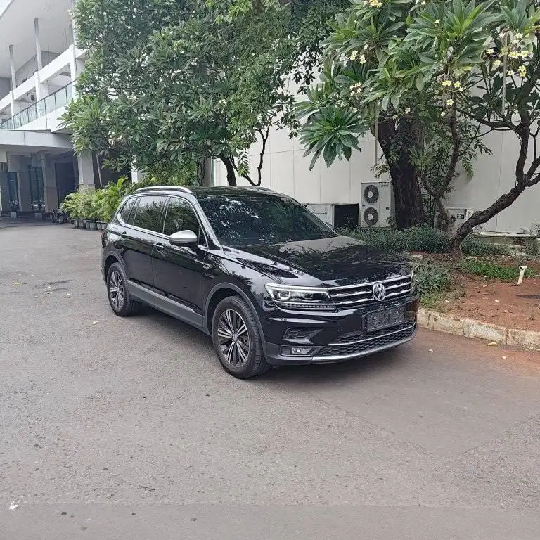 2020 VW Tiguan Allspace Km 9000 Tangan Pertama Dari Baru