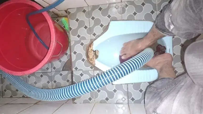 Sedot WC Mampet Tanpa Bongkar. Dijamin Tuntas