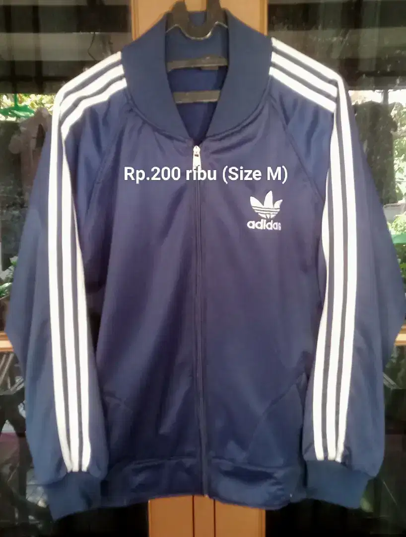 Jaket body fit size L fit M