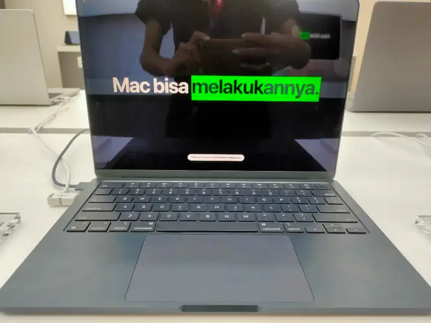 MacBook Air M3 (13inch) | Promo Cicilan Bunga Rendah Hingga 0%