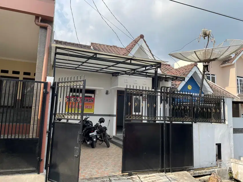 Disewakan atau di Jual rumah di perumahan Prana kota Sukabumi