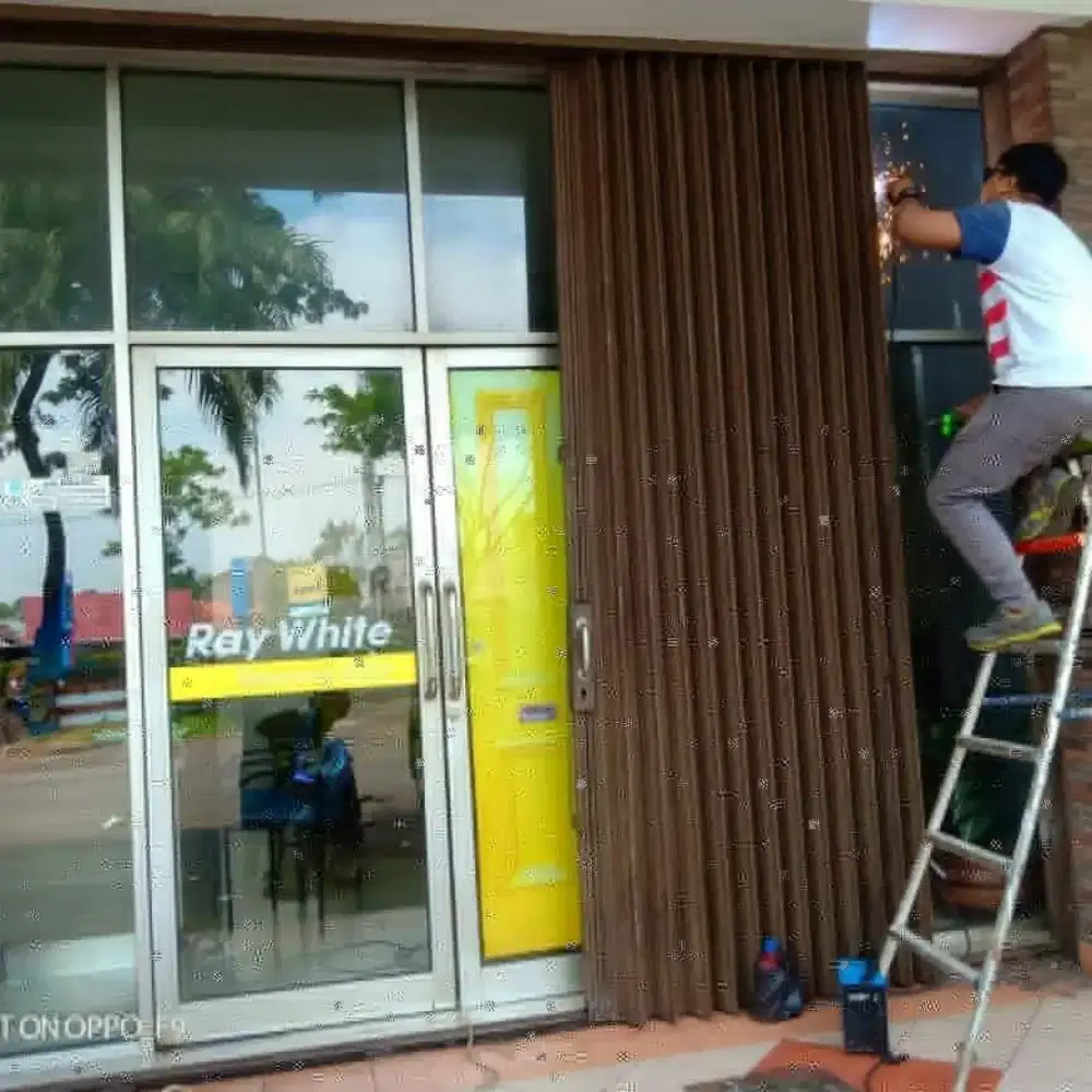 Pemasok pintu garasi rolling door