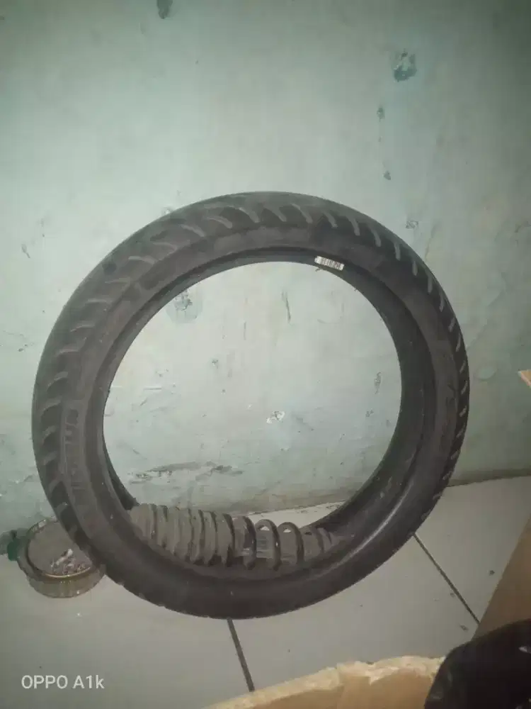 Ban luar belakang matic beat+shockbreaker bekas