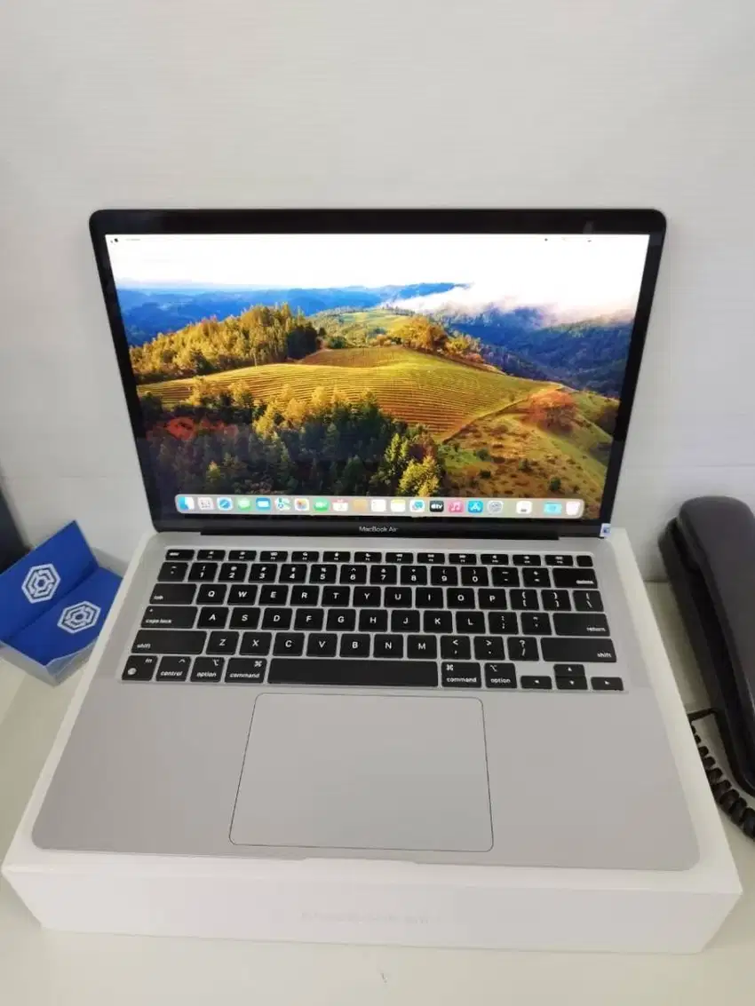 MACBOOK AIR M1 RAM 8GB/256GB SECOND BAGUS!! M-SNT2