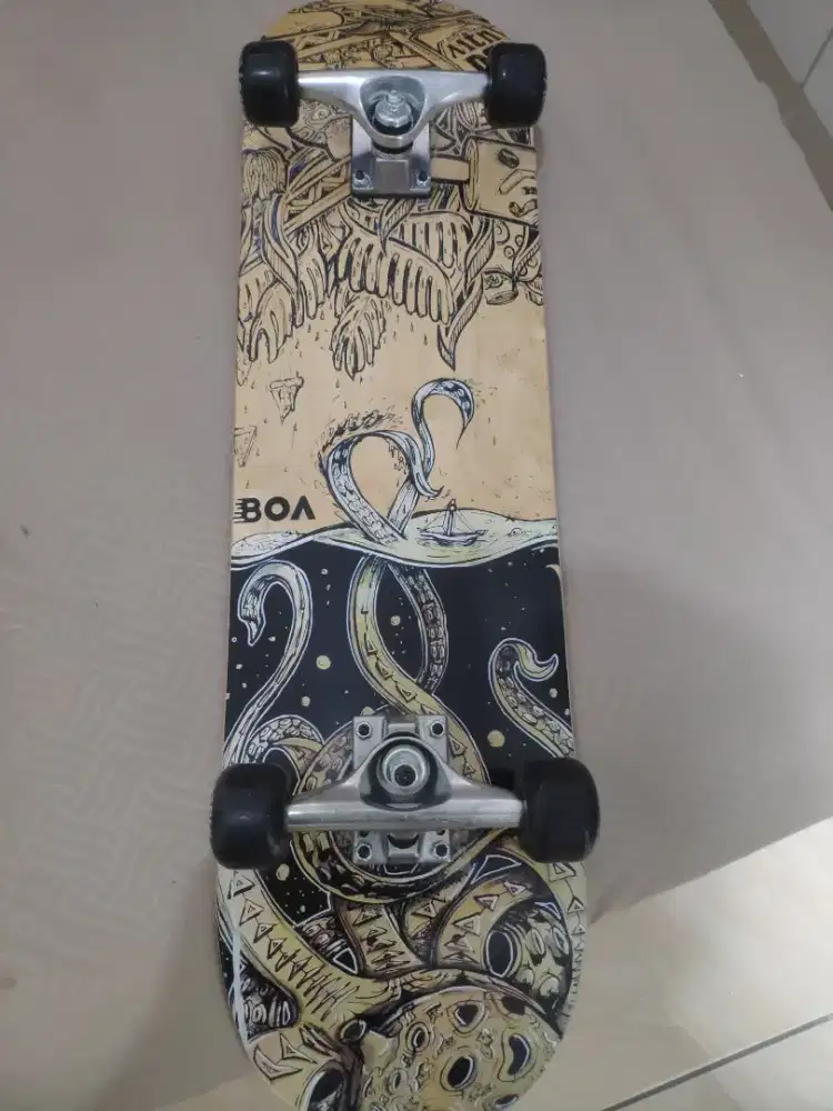 Skateboard BOA Like New