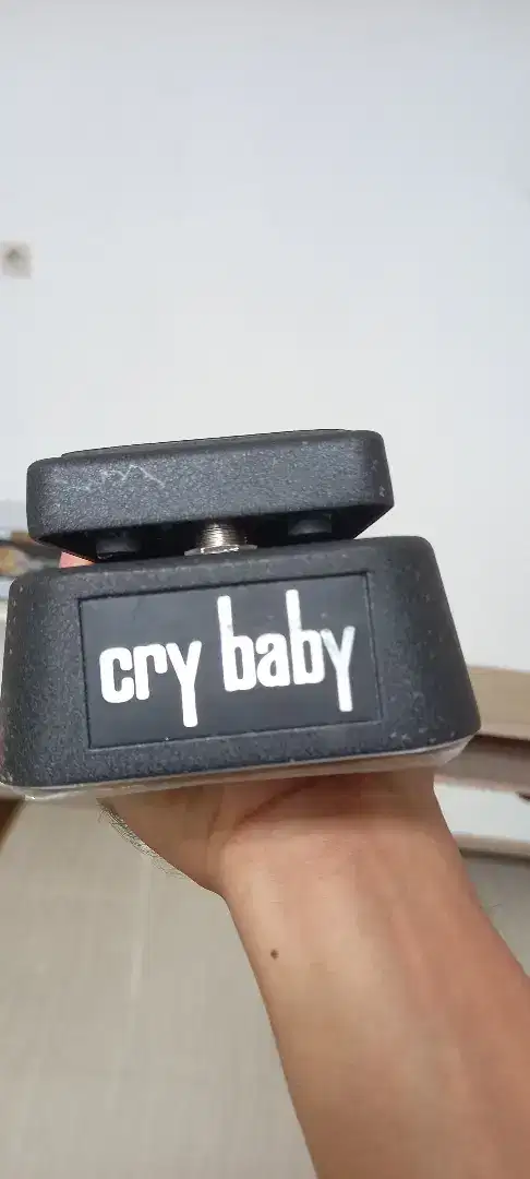 EFEK PEDAL WAH CRY BABBY