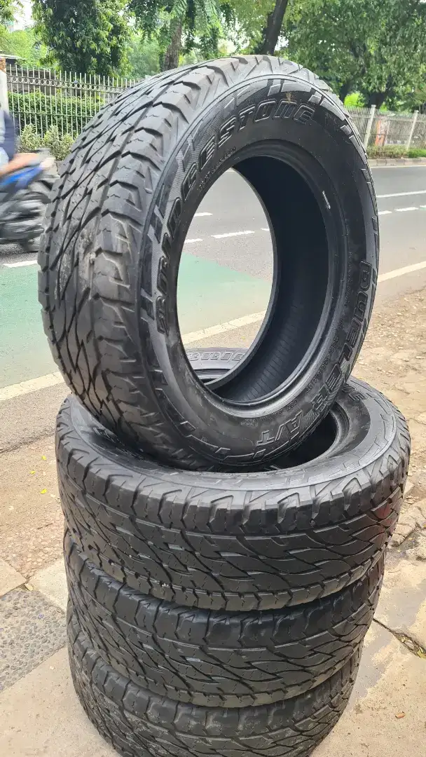 4 Ban Bridgestone 265/60 r18 Dueler A/T fortuner,pajero