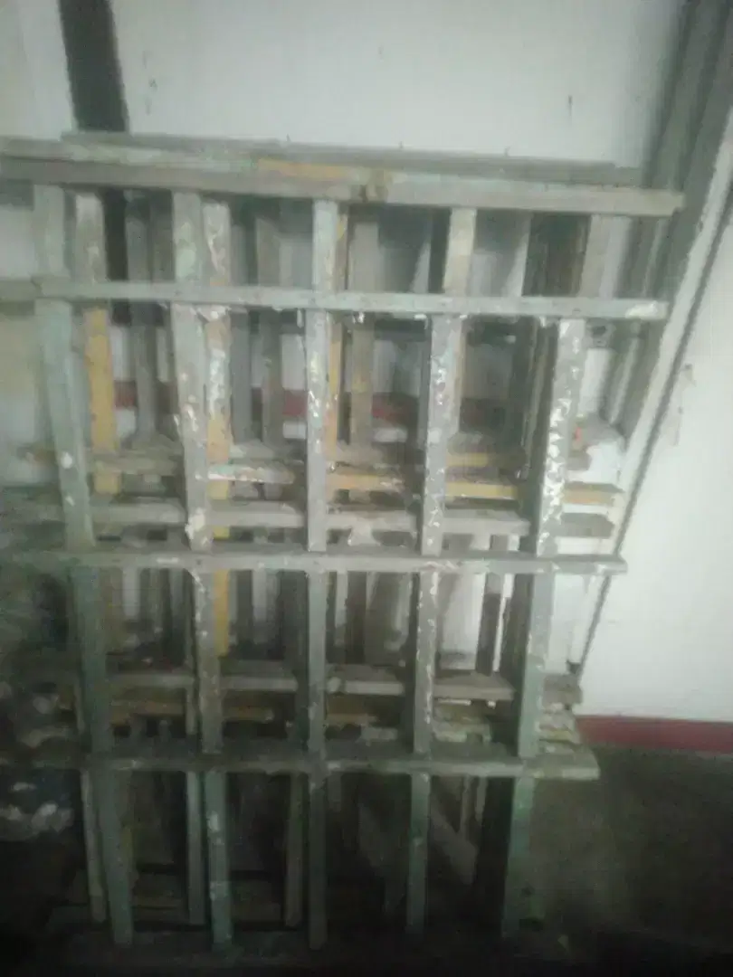 Teralis kayu jaman dulu