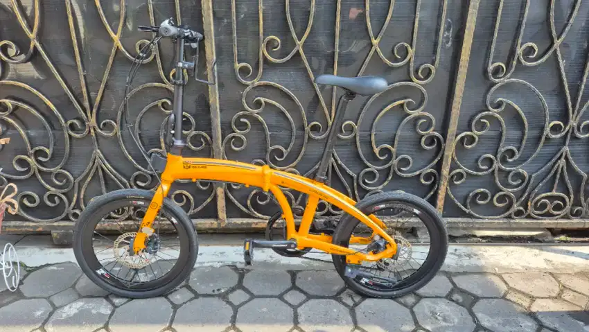 DIJUAL SEPEDA LIPAT 20 NORIS 2.0 TRANSFORMER WARNA ORANGE