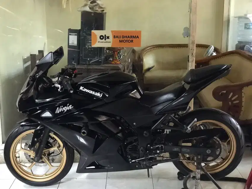 KAWASAKI NINJA 250 TAHUN 2011 PAJAK HIDUP PLAT AE MESIN STANDAR NORMAL