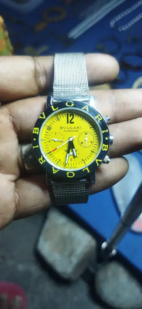 Jam tangan wanita bvlgari kuning