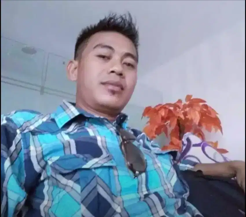 Sedang butuh kerjaan driver ( supir ) pribadi , kantor , prushaan