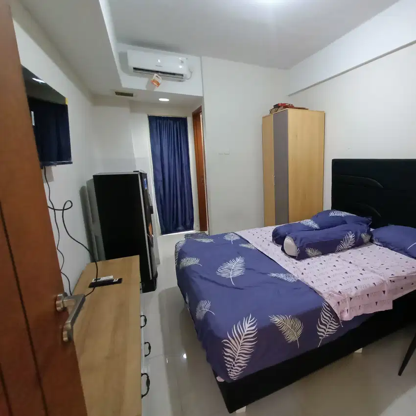 DISEWAKAN BULANAN APARTEMEN GREEN LAKE VIEW DEPOK