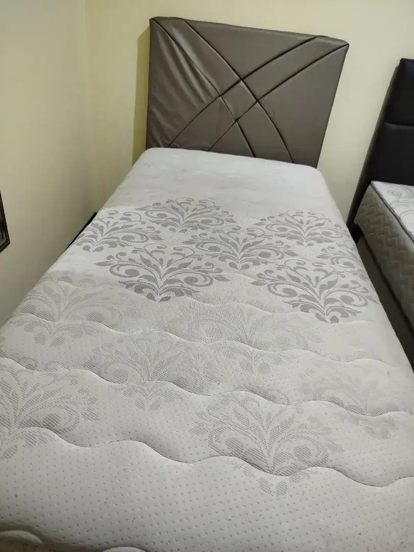 Kasur springbed 2 in 1 kondisi bagus siap pakai