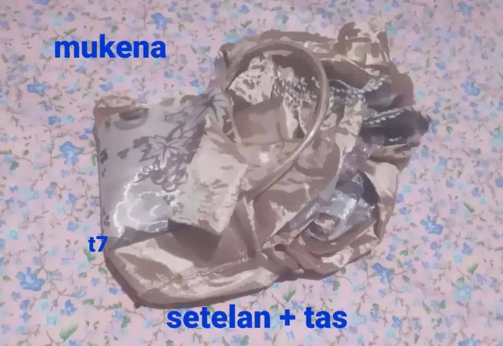 Mukena bahan parasut