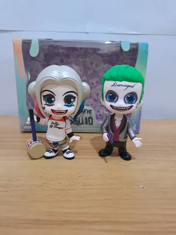 Hot Toys Cosbaby Joker Harley Quinn Suicide Squad
