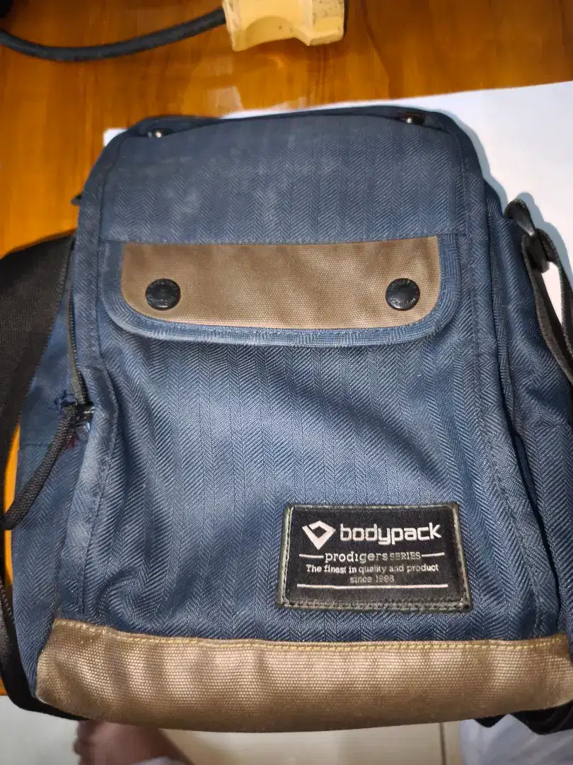 Tas bodypack navy blue