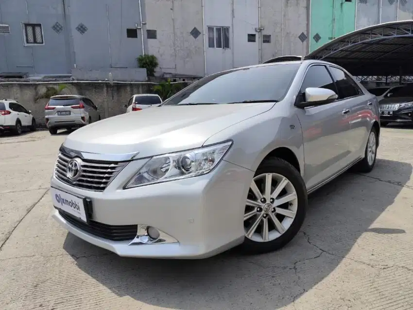 Pajak Panjang - Toyota Camry 2.5 V Bensin-AT 2013(SAJ)