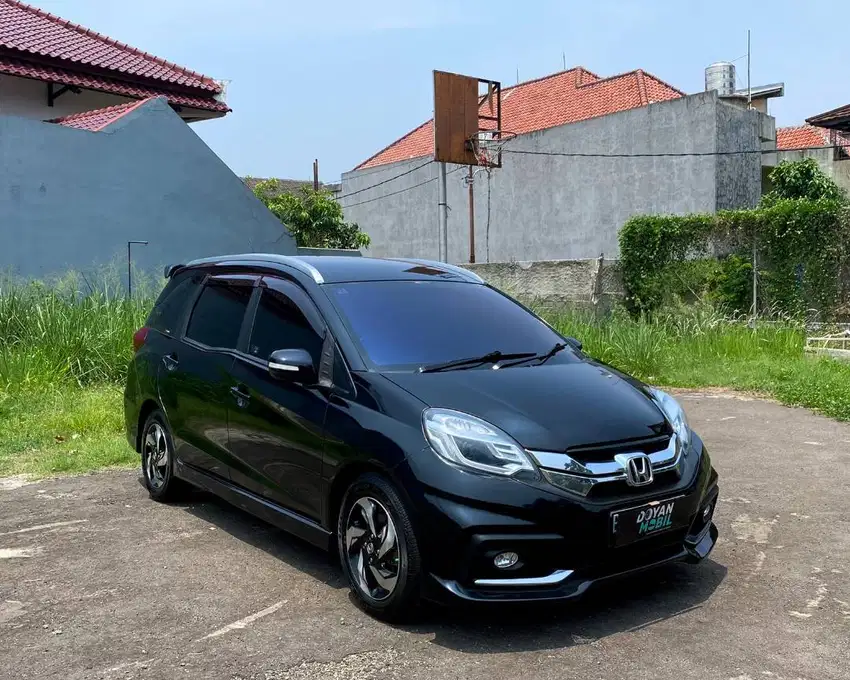 (CASH) Mobilio RS AT 2014 Hitam Terawat